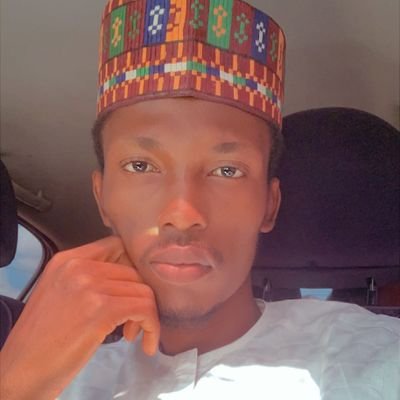 Architect * Book fanatic📕* Hausa* Muslim * Football⚽❌ * RIJF Dad/lil bro🙏🏽*Pan Africanism💪🏾💯