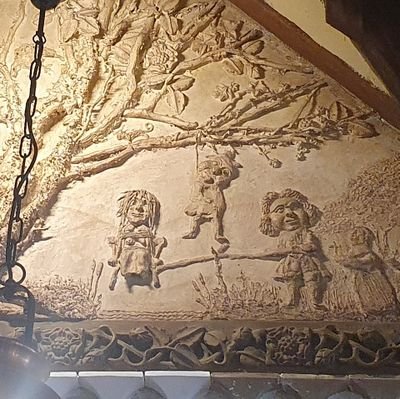 damiensname's profile picture. 