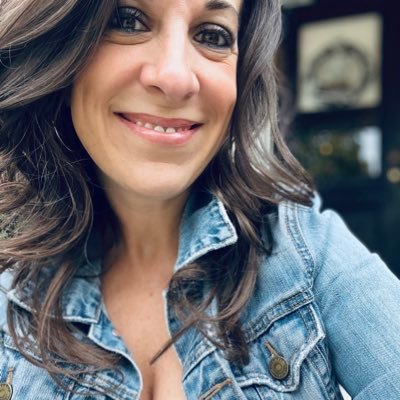 adriennenutter's profile picture. I hate cilantro and sporks, I love 11/11 and planning events.