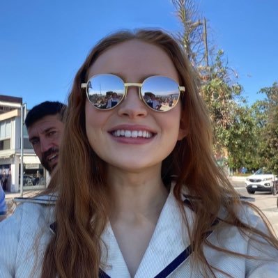 sadiesink_everm's profile picture. 