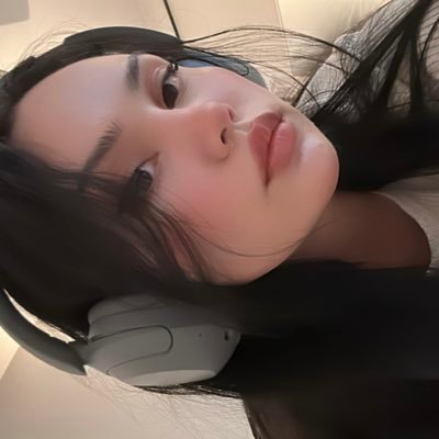 lilacliIies Profile Picture