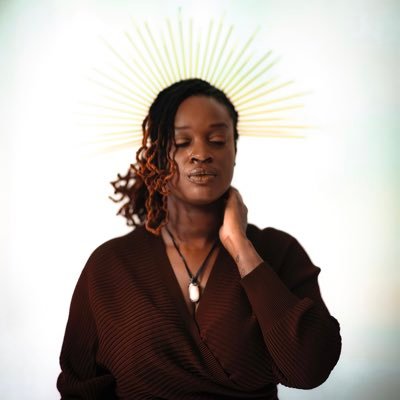 freelylo's profile picture. lover of life and everything created by love