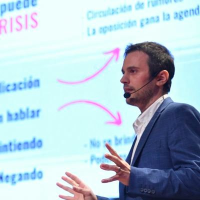 Papá de Tomás y Mateo.
Director de Gestión en Comunicación de Crisis. Ministerio  de Comunicación Pública de la PBA.