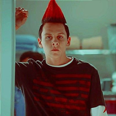 Profissional Em Falar Merda, Caso Tu Queira Saber Mais Sobre Mim:Ele/Dele/Hétero🏴 y:14 Altura:1,70, YouTuber Favorito:LuisGAMER Discord:! JøãoNøir 𖤐#1858
