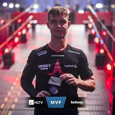 dev1ce40566471's profile picture. 