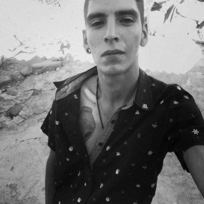 Maximis57342422's profile picture. Whatsapp
4433665731