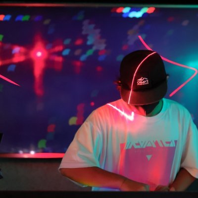 ゲーマー/DJやってます/暗黒の中で餡子食う/DDJ-SBという骨董品の使い手/アセンダント/アイコン photo by @0ha3ru1ka4