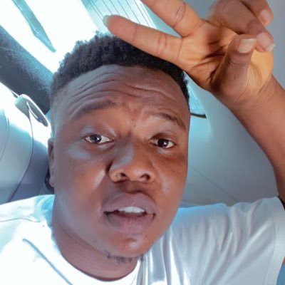 Adebowalexoxo's profile picture. 