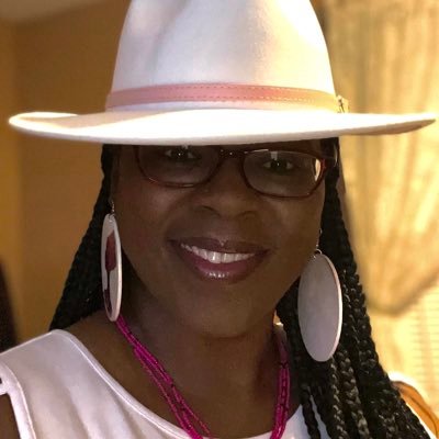 ShondaBurrus's profile picture. Teen Girls Mentor ~ Inspirational and Motivational Speaker ~ Educator ~ shondahollowell@yahoo.com