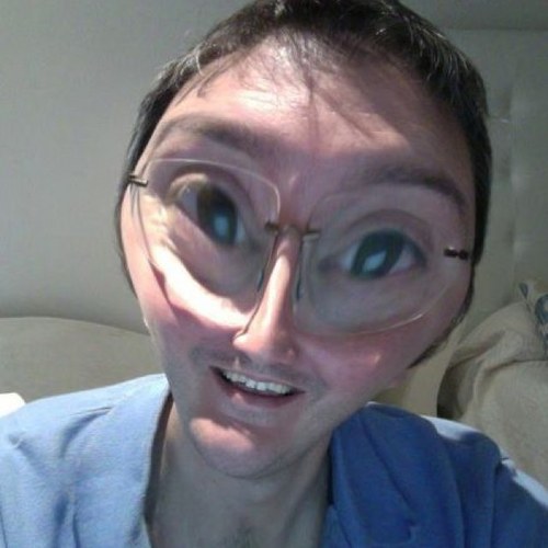 Bayfo's profile picture. Es muy largo de contar...