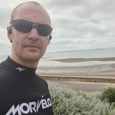 Recruited Microsoft Tech Consultants for the past 20 years, Founded the UK Azure User Group, Dad, Cyclist and optimist!