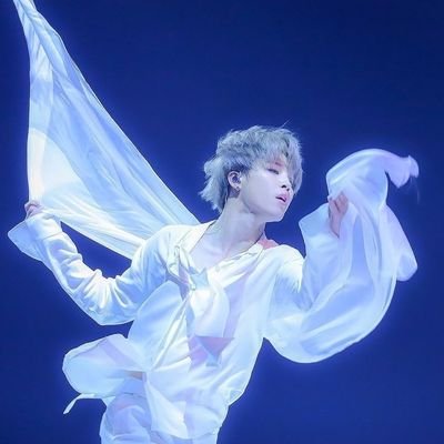 She/her || Bulletproof Sonyeondan !! 💜Cause we don't need permission to dance !! 💃💃
