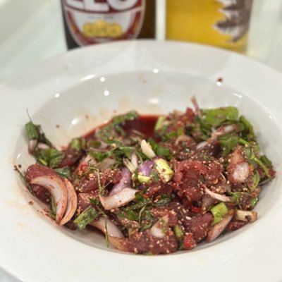 PhraXmrratn's profile picture. 