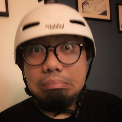 aensk84life's profile picture. mobile tech, skate & food culture.