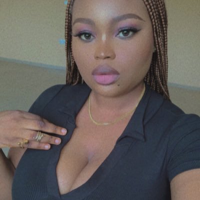 available to take your bookings for any kind of events that requires makeup💄💄 IG handles…. @adeola_royaltouch. @the_damilolaa for enquiries send a DM