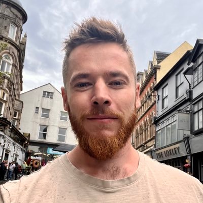 Product engineer @SequenceHQ_, previously @0xDecaArt @intercom @silktide