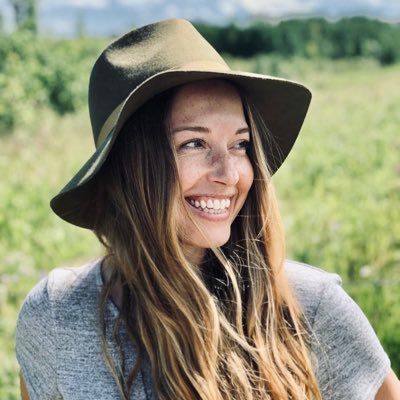 Adventurer. Wellbeing advocate, coach, consultant. MAPP (pos psych) @penn, co-founder/host @teacherfanclub_, teammate @shanecvolk, inconsistent @twitter ✌️