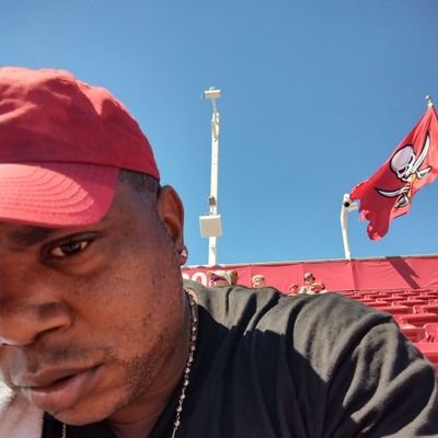 Intellectual, luv ❄🐰wit azz, FLBoy, Football/Basketball, want milfs, big asses, slim thick, luv white pussy💪🏾💪🏽💪🏾Gshyt 💯 cashapp a BLK KING: $TizzeltheG