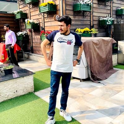Waheed_Tweetss's profile picture. Mobile Application developer | Fluttering with Dart