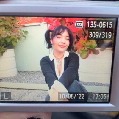 sara_chapline's profile picture. 