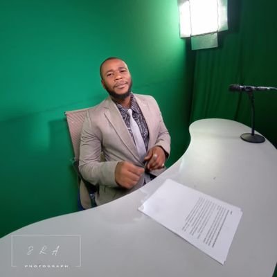 UrchIce's profile picture. Broadcast Journalist/Teacher/Pragmatist.

Reporter @Spearhead_Af