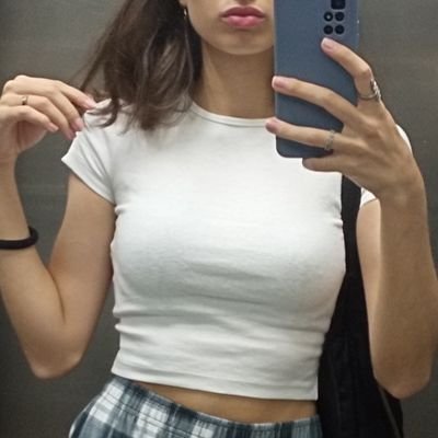 Iaur_a's profile picture. every day is all there is