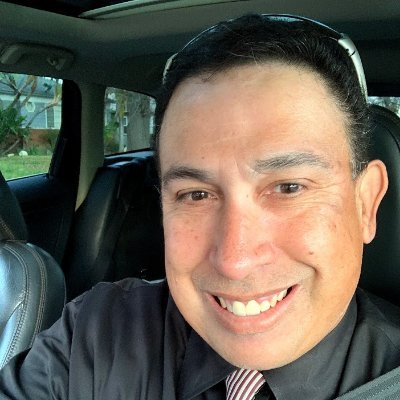 Love Marketing and helping Local Businesses raise there online presence. Marketing / Sales for 20+ years. Tech Geek + E-Commerce/ Online Marketing Consultant.