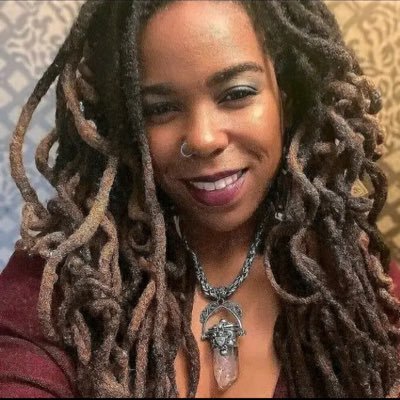 Spiritual healer✨💫tarot reader light worker ✨ancestral divination &connection 🫙