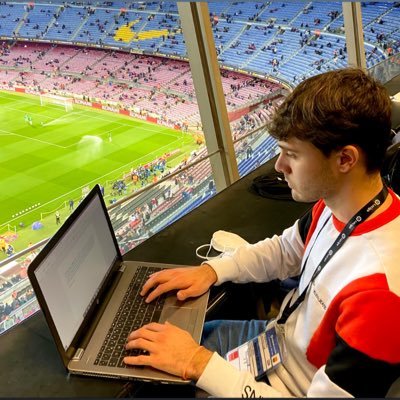 🗞 Periodista // Cubriendo el Barça: Femenino y Primer equipo // ✍🏻Información y opinión // 📸También hago fotos // 🎙 Colaborando en @mas_que_pelotas