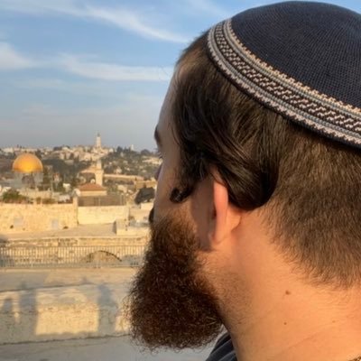 Proud Yehuḏi/Jew. Not well-learned enough. Coming home and embracing my roots was one of my best decisions. אֵין מֶלֶךְֿ אַחֵר מִלְּבַֿדֿ בּוֹרֵא הָעוֹלָם