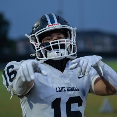 Hybrid OLB/SS/RB, #3 in State for Powerlifting, 3.5 GPA, 5’7 165lbs - Lake Howell HS - C/O ‘23 - NCAA #2009924492 EMAIL: dizquierdo102604@gmail.com