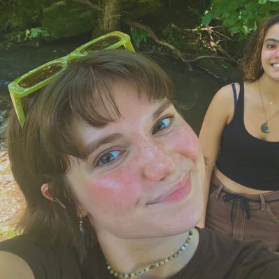 boring_hallie's profile picture. just happy to be here