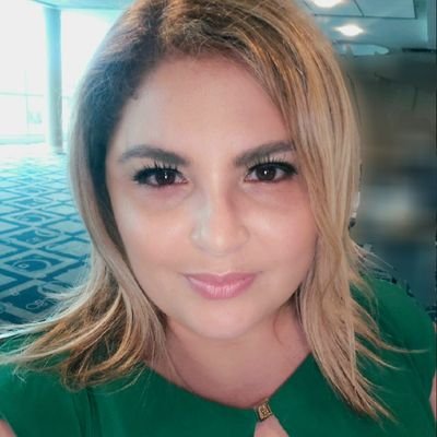 Periodista freelance. Antes reportera de las revistas IMAGEN, Buenavida y Agendas en Casiano Communications y asistente de producción en Noticentro de WAPA-TV.