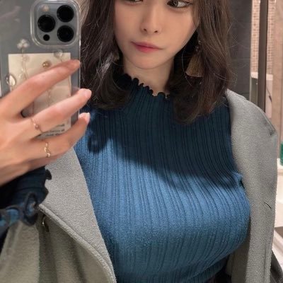 shizukuchan333's profile picture. プライベートです。ファッションとメイク大好き!P案件飽きた21歳。可愛くなるためにめっちゃお金使ってま〜す。一人暮らし。歴代彼氏はALL歳上で統一。S気質。