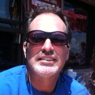 ur82's profile picture. 