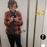 Random Internet Person 🕊️🔮🎸🎙🚬💤🍀 (@infinitebritt) 's Twitter Profile