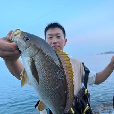 隠岐の島の釣り人です。釣りが好きすぎて隠岐の島に移住してしまいました。エサからルアーまで色々やるので気軽にフォローお願いします(^^)