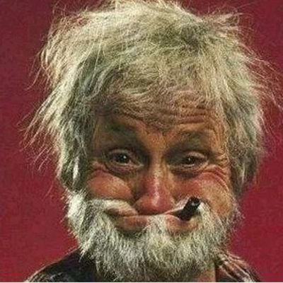 4jqm4KUkmmJy6c2's profile picture. Можна все на світі вибирати, сину,
Вибрати не можна тільки Батьківщину.