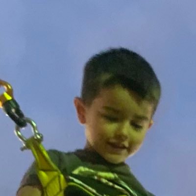 La vida está para vivirla disfrutarla y hacer q la gente se sienta orgullosa de conocerte