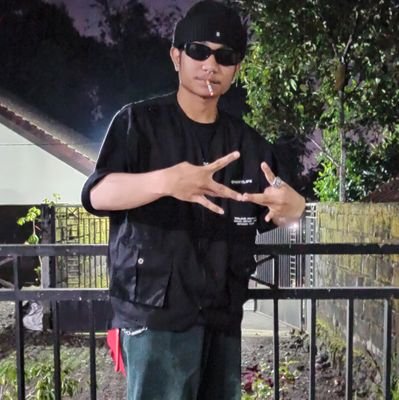 Ikhsanadhiprtm's profile picture. Pecinta seni