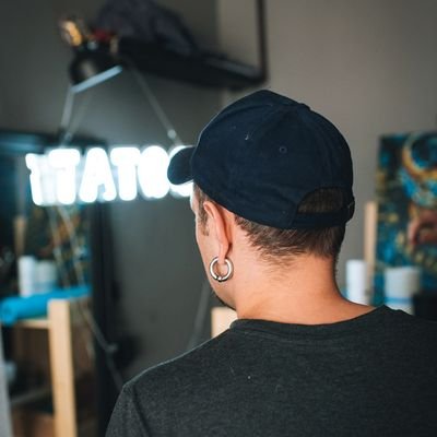 ronhullmaggoth's profile picture. Tattooist