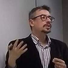 Pai da Júlia,
Professor Instituto PROFECOM,
Autor do livro Governo Figueiredo (1979-1985): Polítíca Econômico e Ciclo Político-Eleitoral.
