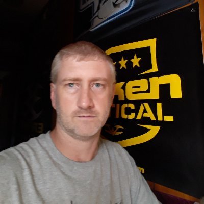 Icesharkz28's profile picture. 