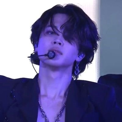 Here for: Jimin, figure skating, wlw.