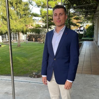 rubenrojo94's profile picture. 