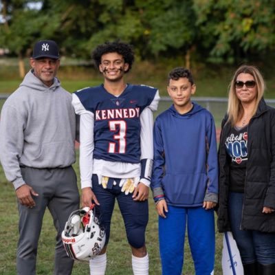 LuisGarciaJr6's profile picture. DB @MonroeMustangsFB | 6”0 175lbs | Recruitment 100% Open | 3.5 GPA |      | #JUCOPRODUCT |