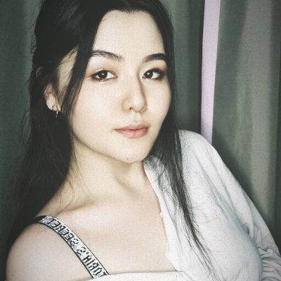 xo1_anna's profile picture. Like a butterfly, pretty to see, hard to catch.