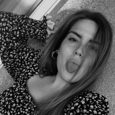 'ven y complicame esta vida'. https://t.co/maIVXKzmWS