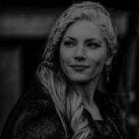 Lagertha || parody (@lcgcrtha) 's Twitter Profile