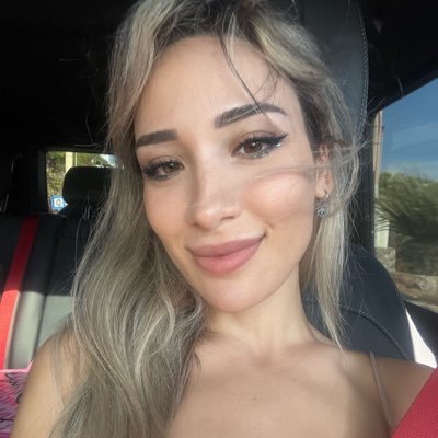 simypost's profile picture. Hayata dair çıkarımlar ve komiklikler ☯️ Pazarlama Stratejileri ve Marka İletişimi @AjansFU